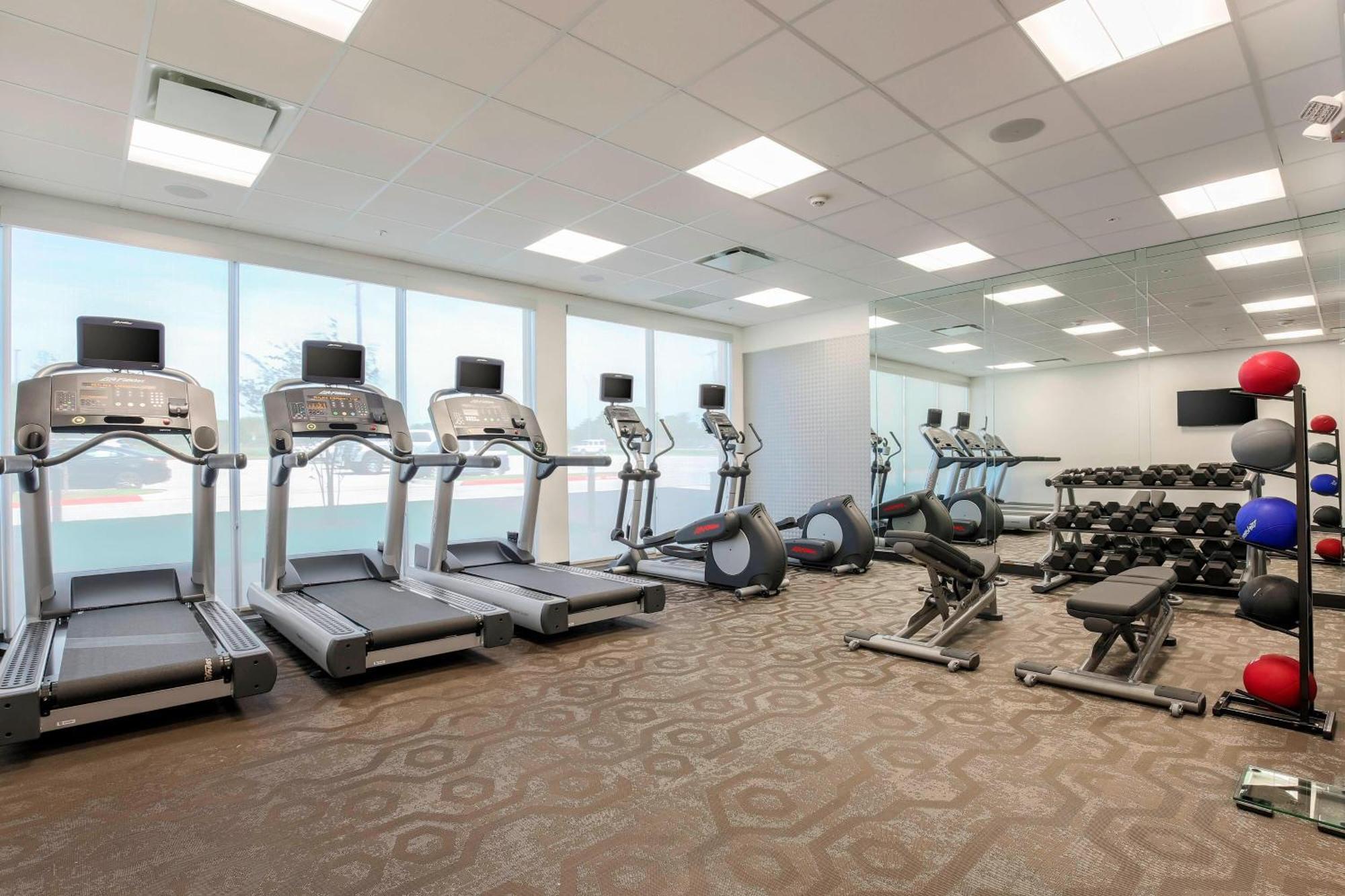 Fairfield Inn & Suites By Marriott Decatur At Decatur Conference Center Εξωτερικό φωτογραφία