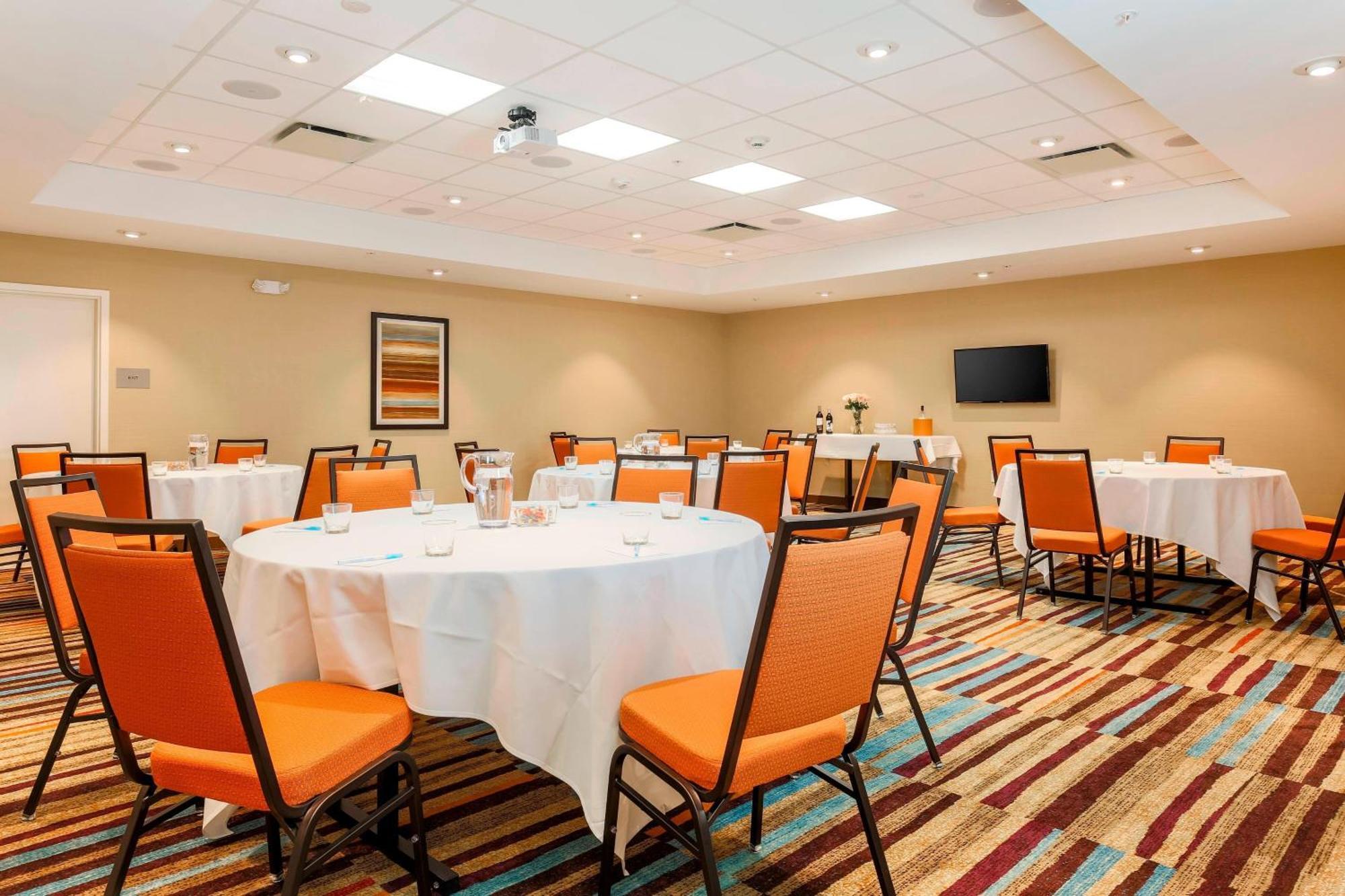 Fairfield Inn & Suites By Marriott Decatur At Decatur Conference Center Εξωτερικό φωτογραφία